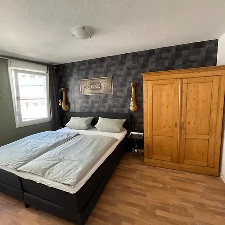 Meyver Centrum. *